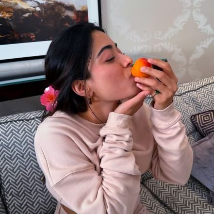 Fairydolllzzz's profile picture. 👑@actorvijay |🕺@Master_Mahiii |𝓑𝓸𝓻𝓲𝓷𝓰? 𝓣𝓱𝓪𝓽’𝓼 𝓶𝔂 𝓪𝓮𝓼𝓽𝓱𝓮𝓽𝓲𝓬.🤎