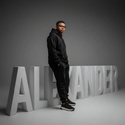 AlexBrea_'s profile picture. 