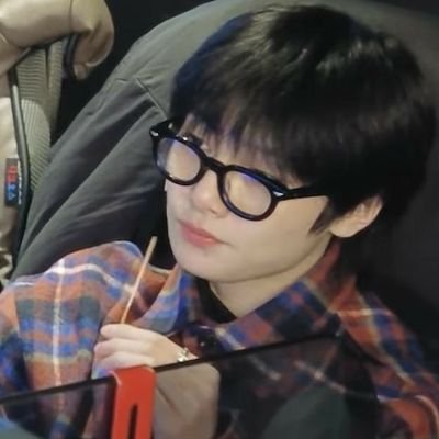 THE0RYHAN's profile picture. han yapper n defender / hanpop enjoyer