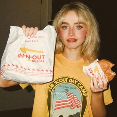 swtchrysab's profile picture. ˚ ༘♡ ⋆｡˚ least sought after girl in the land  ˚ ༘♡ ⋆｡˚ my house is on pretty girl ave 𐙚 ♡multi ༘♡ ⋆｡˚main: @swtchribrina