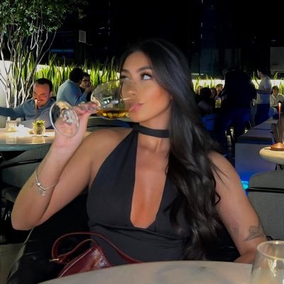 pknlaa's profile picture. manhosa, chorona e cheirosa