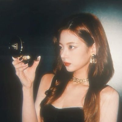 Ferisnotsure's profile picture. yall fucking piss me up, ITZY ON TOP🔝🔝🔝