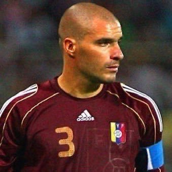 mrvinotinto_'s profile picture. Venezuela es lo más sagrado que existe.