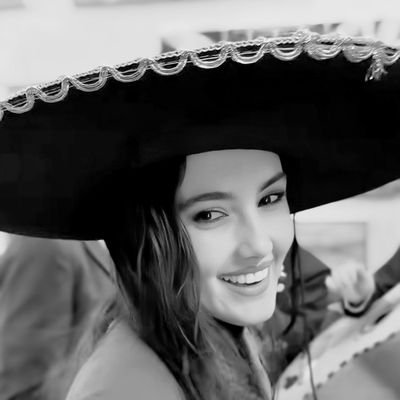 Paradi71732Emma's profile picture. 