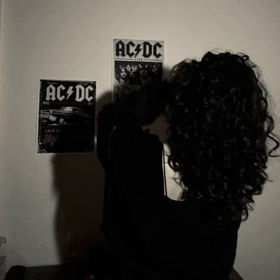 hgh78752's profile picture. ﴿قَالَ لَاْ تَخَافَا إِنِّني مَعَكُمَا أَسْمَعُ وَأَرَى﴾ -

 muvxn