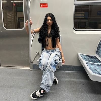 anaclaraasxzz's profile picture. 