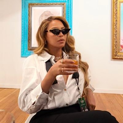 abeyhiive's profile picture. Beyoncé,It: Welcome To Derry & Stranger Things

🐝🎈🧇