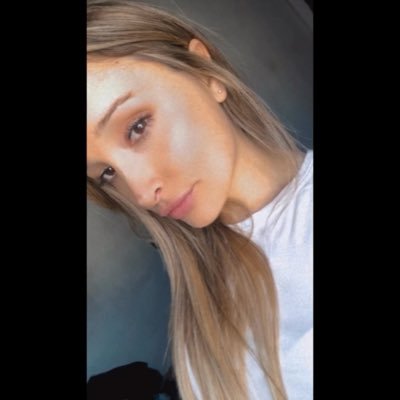 soriavalen21's profile picture. muy escorpiana