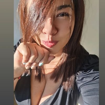 lindanena319's profile picture. Única cuenta: Colombiana #libro #LetrasDibujadas  #fríoarrecho  #sinhijos #Facebooksoloparafamilia  #Noalrobodefotos #noDM