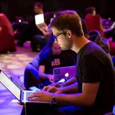 pill_the84529's profile picture. 💊 Snackable BTC & alts 📈 Daily S/R, setups, market pulse, 🖼️ NFTs. 
$SUPRA Ecosystem Early Supporter.