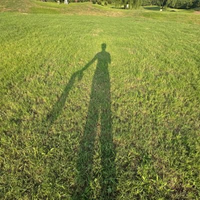 theEthanYang's profile picture. Founder of Ergewo, writer, professional sleeper, cashew killer, biohacker, meditator, phenomenological existentialist, rebellion, neuronscience, ontology