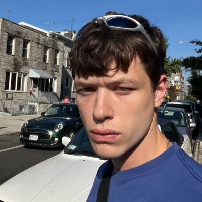 mwlefic's profile picture. ★*as pessoas erram toda hora, por isso os lapis tem aquelas borrachinhas na ponta