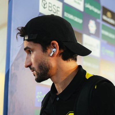 nan4iii1's profile picture. فاهم يعني ايه Space