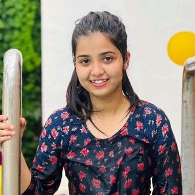 _KajalKushwaha's profile picture. Confidence level: Self-made