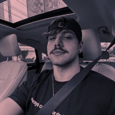 toxiccctts's profile picture. 