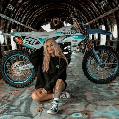 MikaylaStrader's profile picture. shop my clothing brand https://t.co/JkmtBZDRR1