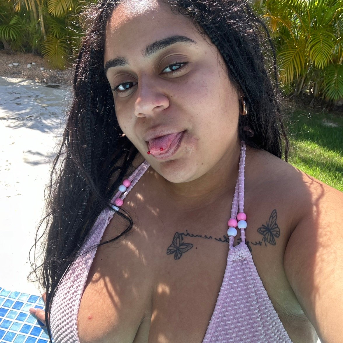 Toky0Goddess's profile picture. 🇩🇴 energy. Cute face, dangerous attitude. only for the obedient, pay up! 🌸💰
