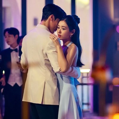 LeyviDiana's profile picture. Fans de los Kdramas  🫰🏻🫶🏻
Recomed, estrenos & mas! 
viendo: #Manipulated #DearX  #lastsummer #besodinamita 🇰🇷
#Fatedhearts 🇨🇳