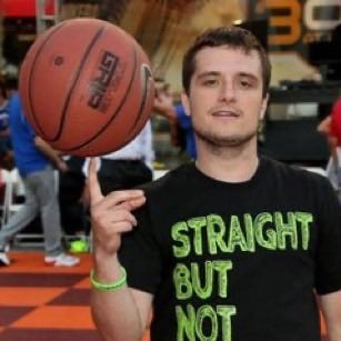 vanderl1ne's profile picture. 6’3 btw