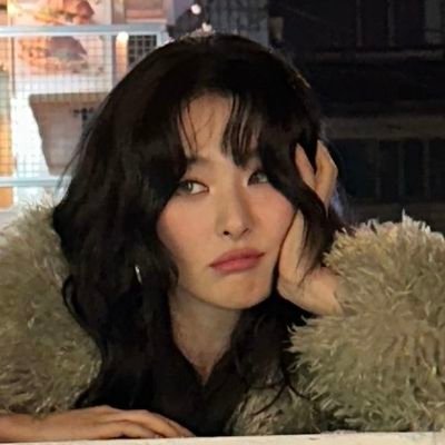 thvstarkx's profile picture. ── @KMbappe.