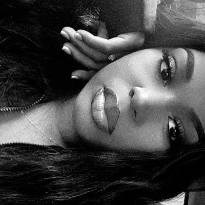 myaharyel's profile picture. nothing to see here . 🥲