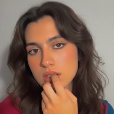 BillieBizkit's profile picture. 🌙