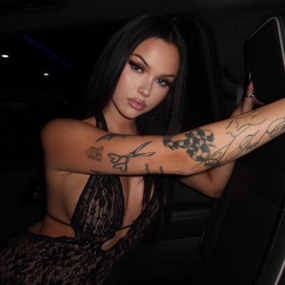 phaseslindemann's profile picture. professional fangirl | philly | 22 | meeting maggie 02/28