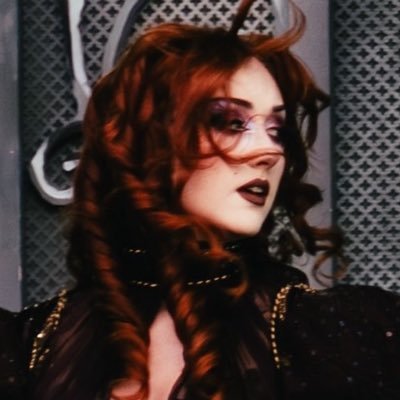 holysickdivne's profile picture. a forest fire