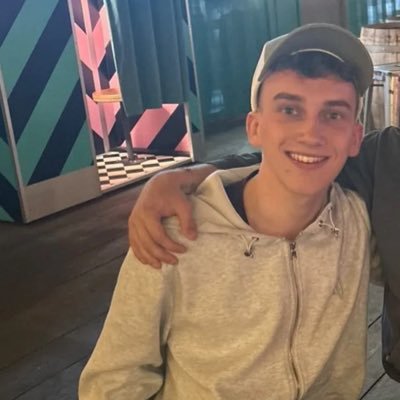 adambelll_'s profile picture. SAFC