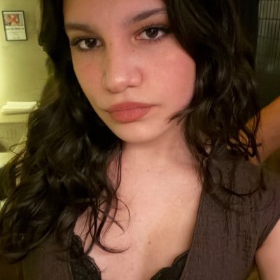 minaguist's profile picture. taylor-airbag-maxholic.