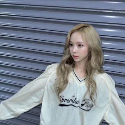 blevnds's profile picture. 