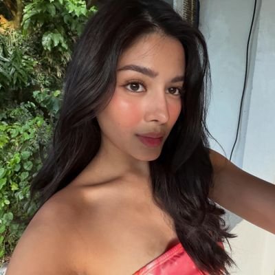 Nadinekyj's profile picture. Updates for @_azmartines & @ashsarmientoo