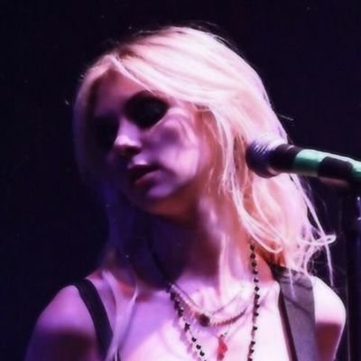 bwrtsukki's profile picture. — tudo tem um começo e um fim, e o tempo leva todas as coisas... ♤ @thebandGHOST ͏ ͏ ͏ ͏ ͏ ͏ ͏ ͏ ͏ ͏ ͏