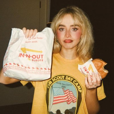 Sabrinalovesmfe's profile picture. 𝑺𝒂𝒃𝒓𝒊𝒏𝒆𝒓 @sabrinaannlynn