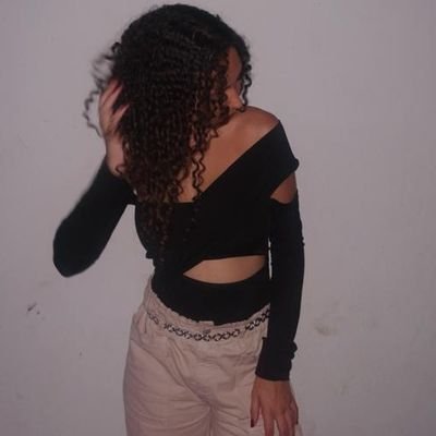 dudasplaces's profile picture. Música, bebida y pensamientos