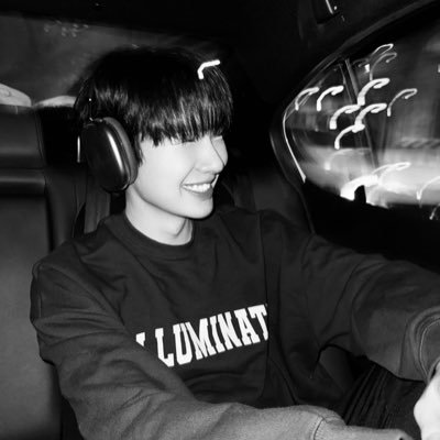 moopickab00's profile picture. ☆ﾟ.*･｡ﾟ *: “ Until it’s 150 years and forever ” ✿.｡. *.:｡✿*ﾟ@nampingnapat @harit_keng @pung_phirunwat