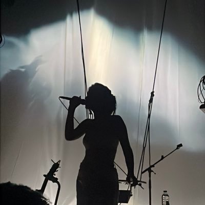 Melodya1ll's profile picture. oklou stan, aspiring celebrity realest bitch around. stream vanity