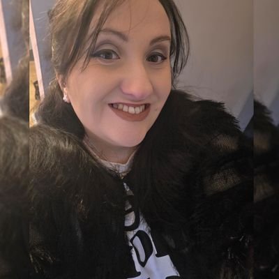 RuthieRuth77's profile picture. Bog  Witch 🧙‍♀️ Omnist 🌙 🌚 Animal Lover 🐈 Friend 🧡