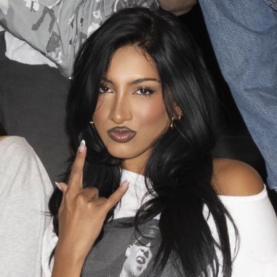 walkingawy's profile picture. Joshua 1:9