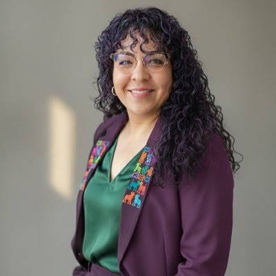 NikteRequejo's profile picture. 🧠 Neuroscientist | 🌍 Culture lover | 🪡 Embroidery & indigenous textiles | 🔬 Science, 💜💚 FEMINISM, coffee & wine ☕🍷 | 👩🏻‍🔬@CientificasMxAc | she/her