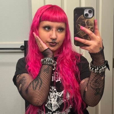 psychobabi333's profile picture. 23⚖️