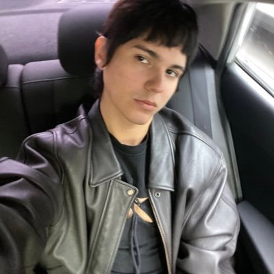 emilianoecr's profile picture. mi cuerpo es un mapa de mty