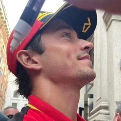 leclercsstreet's profile picture. a charles leclerc fan account :-)