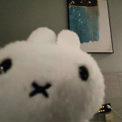 miffzay's profile picture. new account 🐳