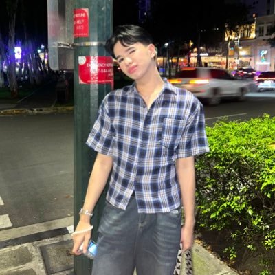 blueyellowlemon's profile picture. uhhh hi?