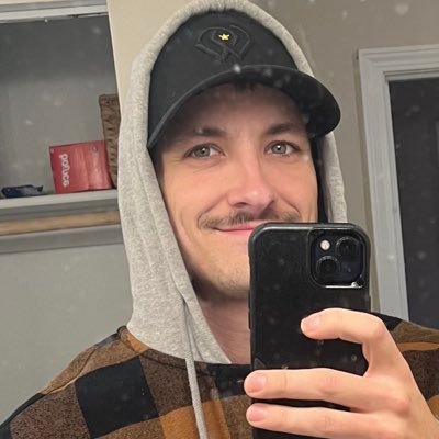 DJumpzs's profile picture. KC | Army Paratrooper Vet | Game player | Cyber Security Student |