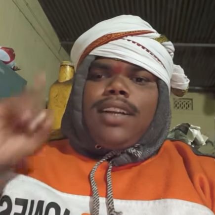 solpurya123's profile picture. महाराष्ट्रवादी, मराठा वादी 
कट्टर सोलापूरकर MH-13 🧨🚀🚀