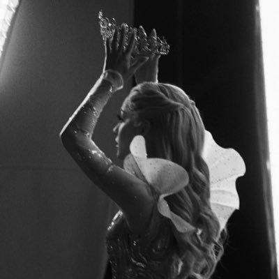 lovesickonmybed's profile picture. he/him | fan account | 22 | TN x 1 | 🌙🪐