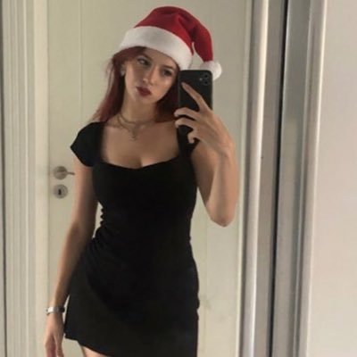 yaseyimsekerim's profile picture. aska küskün