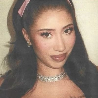 imlovewitch's profile picture. tarotista y brujita fan de kali uchis y de los coreanos twinks — para agendar una lectura o trabajito enviame dm por acá o Instagram! 🌺